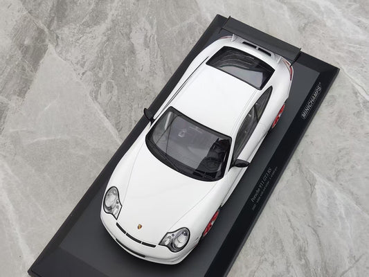 MINICHAMPS 1/18 Porsche 911 GT3 RS - 2002 White with Red Stripes 155062020