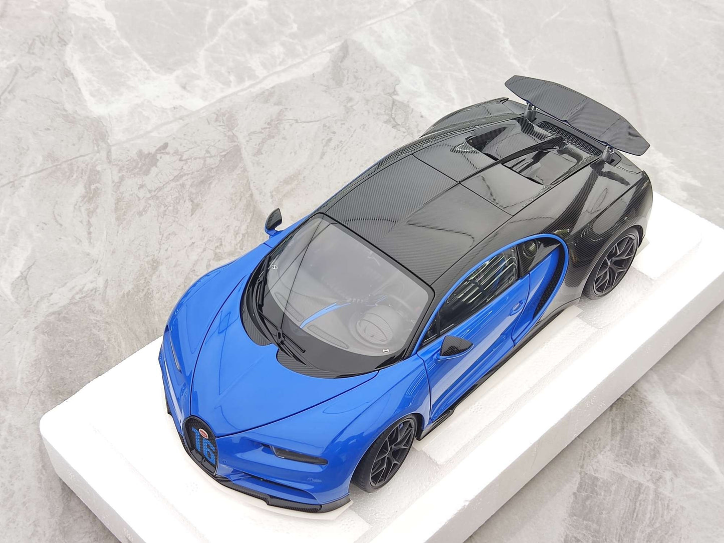 AUTO Art 1/18 Bugatti CHIRON SPORT 2019 Blue Scale Model 70997