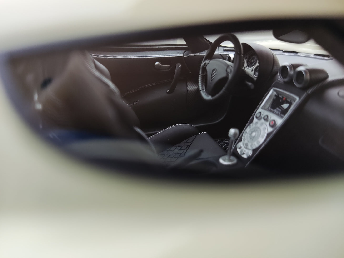 VMB 1/18 Koenigsegg CCX Luminous Resin Car Model JS-VMB007