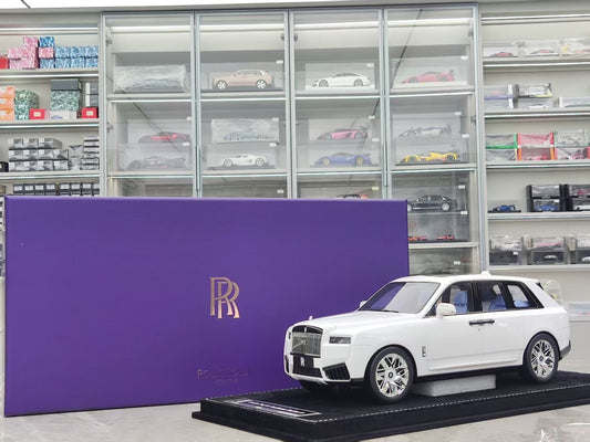 HH Model 1/18 Rolls-Royce Cullinan Cosmic Laser Color-Changing White HH543