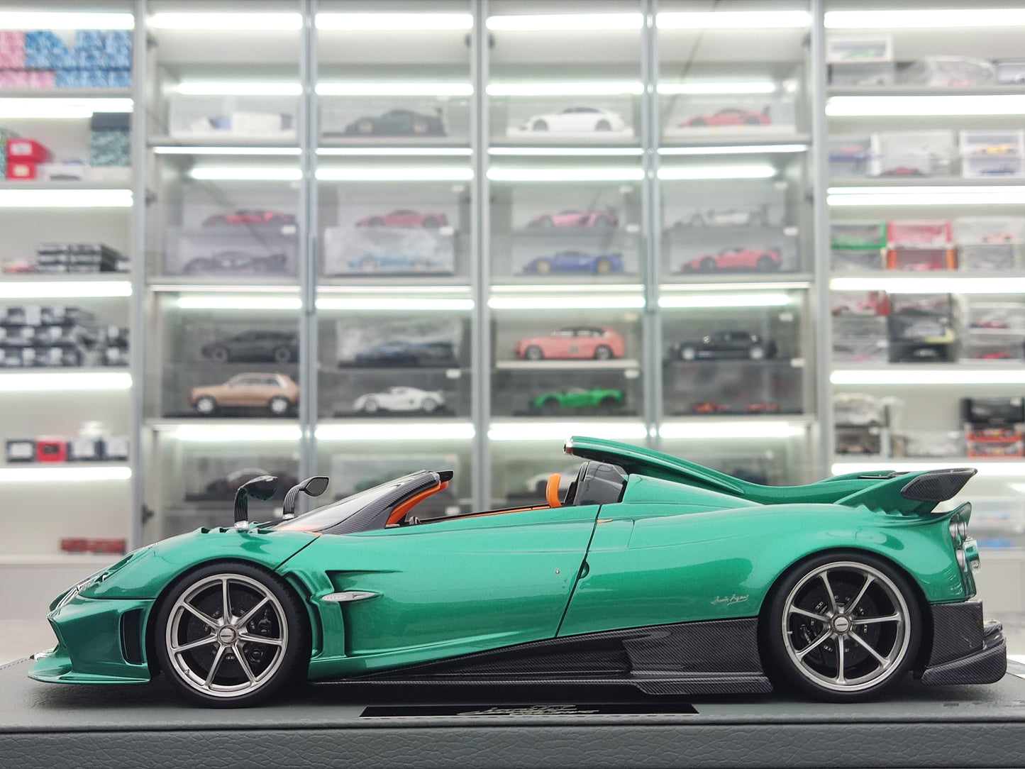 BBR 1/18 Pagani Imola ROADSTER Metallic Green P18250A