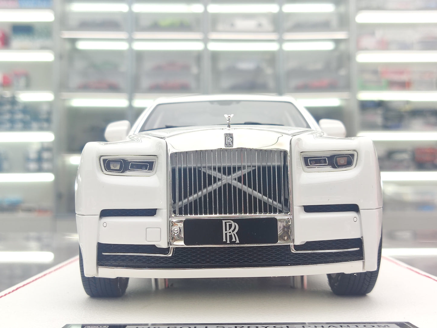 SC 1/18 Rolls-Royce Phantom VIII White Simulated Car Model JS-SC002
