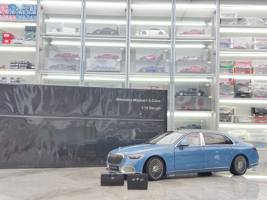 Almost Real 1/18 Mercedes-Benz Maybach S-Class Vintage Blue 820135