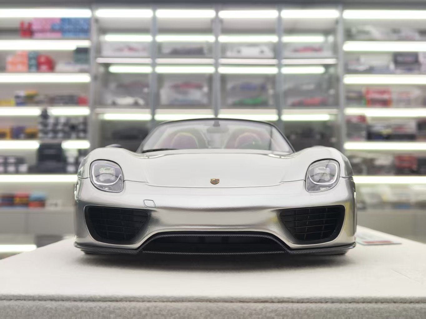 MAKEUP 1/18 Porsche 918 Spyder Silver Resin Model EML089B