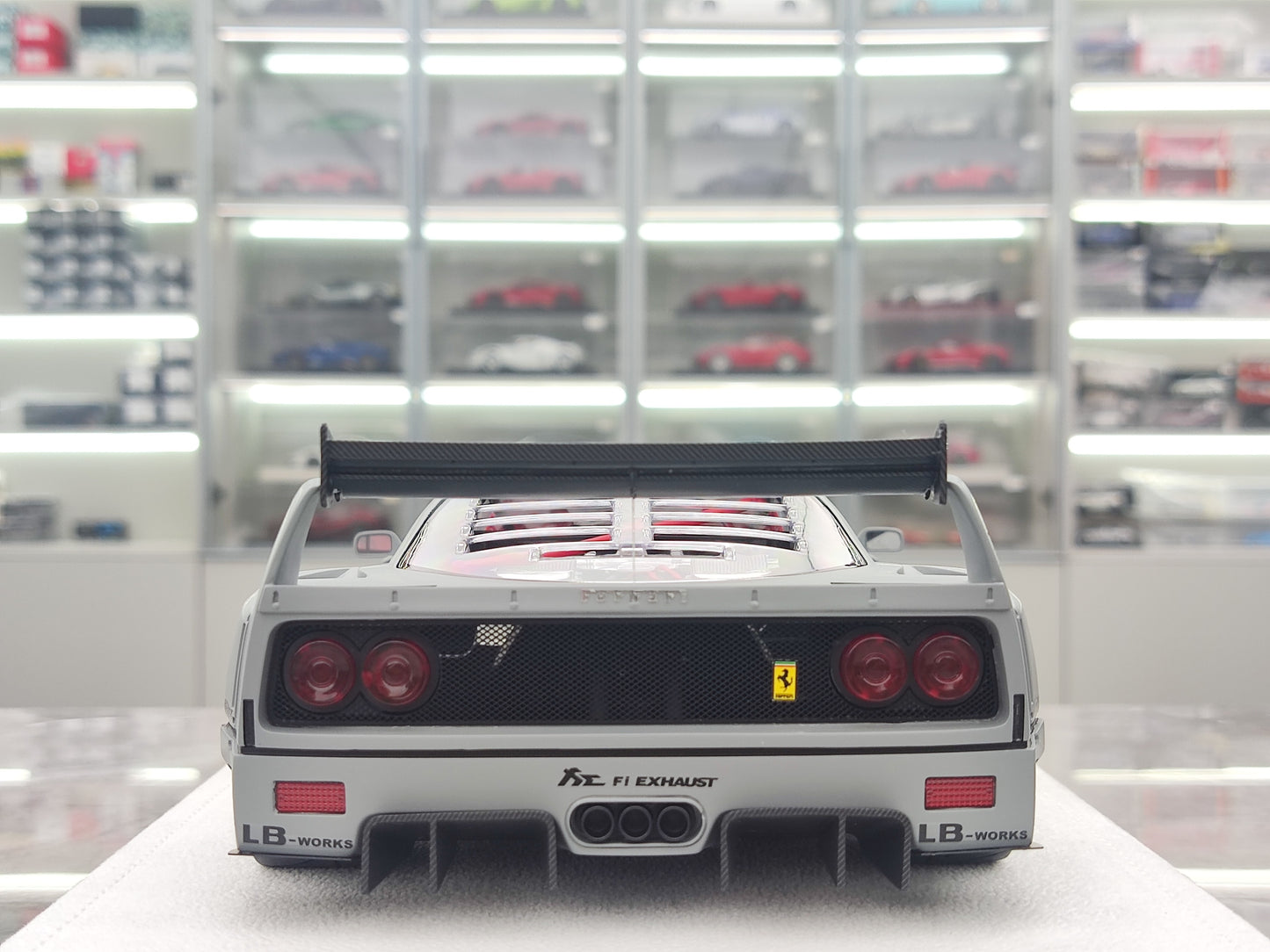 BBA MODEL 1/18 Ferrari F40 Combat Gray Limited Edition Car Model BBA016