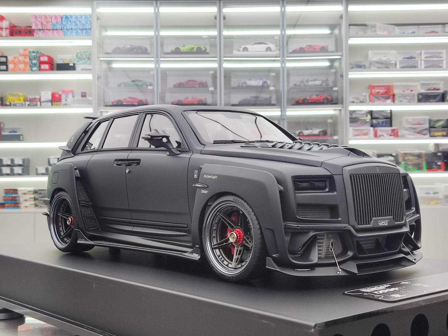 Dreamwalkers 1/12 Rolls-Royce RR.Darknight D900 Matte Black Limited Edition Model Car R-D900-01