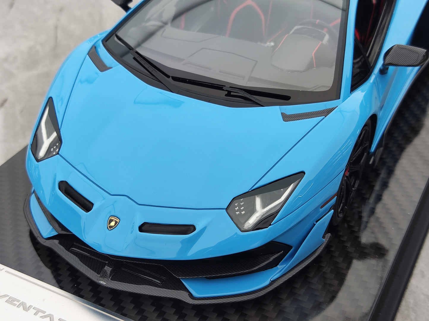 UU 1/18 Lamborghini SVJ Baby Blue UU002