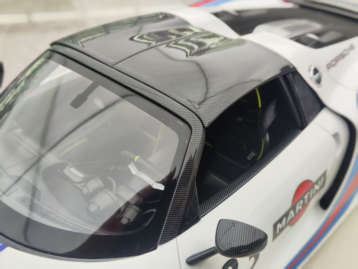 MAKEUP 1/18 Porsche 918 Spyder White Martini Resin Model EML089A