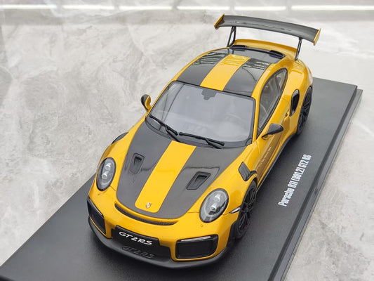 GT Spirit 1/18 Porsche 911 (991.2) GT2 RS Gold Resin Model Car CLDC041