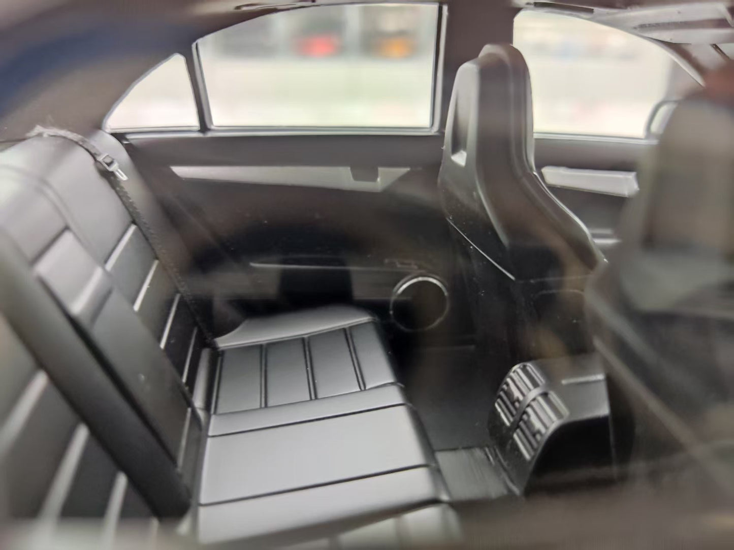 GT Spirit 1/18 Mercedes-Benz C63 AMG Diamond White GT928