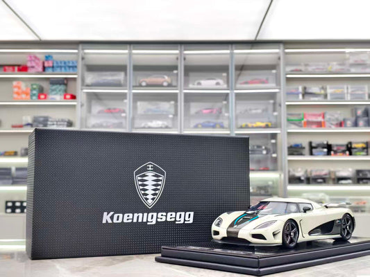 FRONTIART 1/18 Koenigsegg Agera S White with Blue Stripes FA178