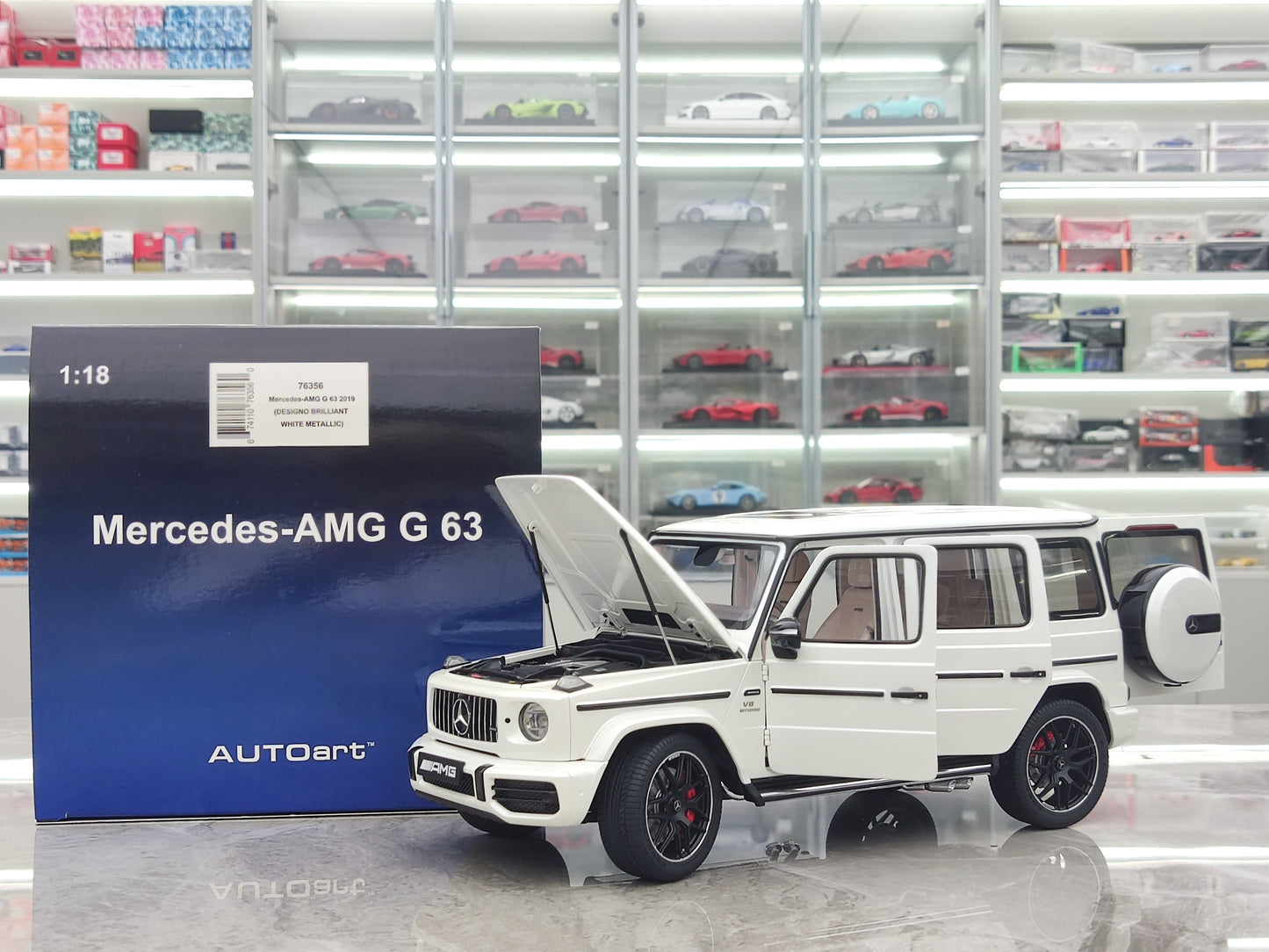 AUTO Art 1/18 Mercedes-Benz AMG G63 2019 Metallic White Simulation Model Car 76356