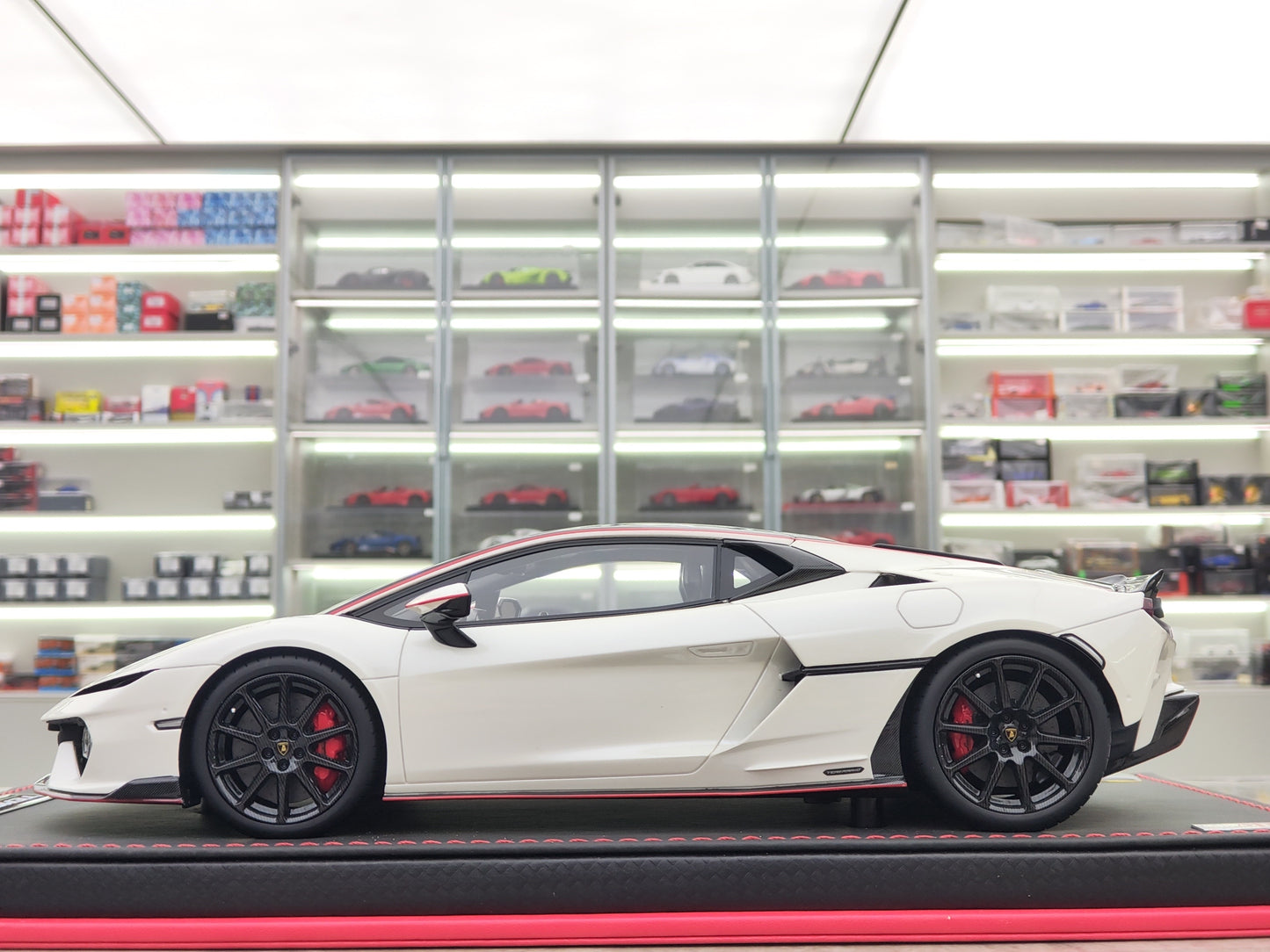 MR 1/18 Lamborghini new generation Temerario simulation car model