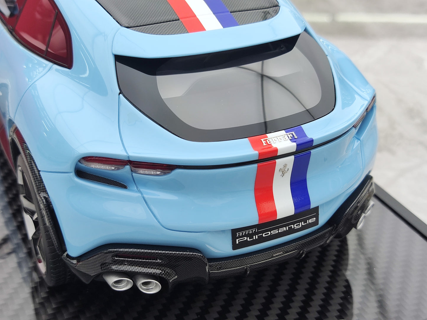 BBR 1/18 Ferrari Purosangue Plata Blue P18219AL