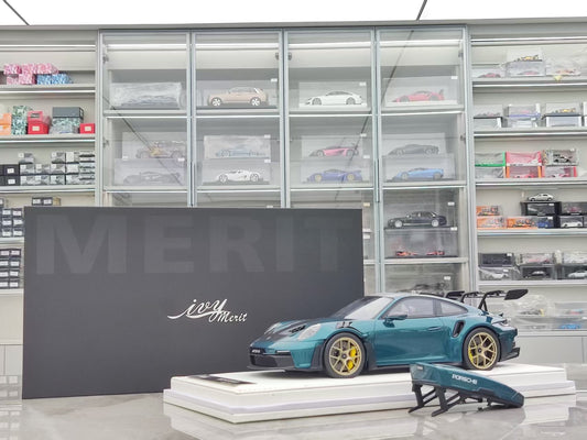 IVY 1/18 Porsche 992 GT3 RS PTS Green IM1837PG
