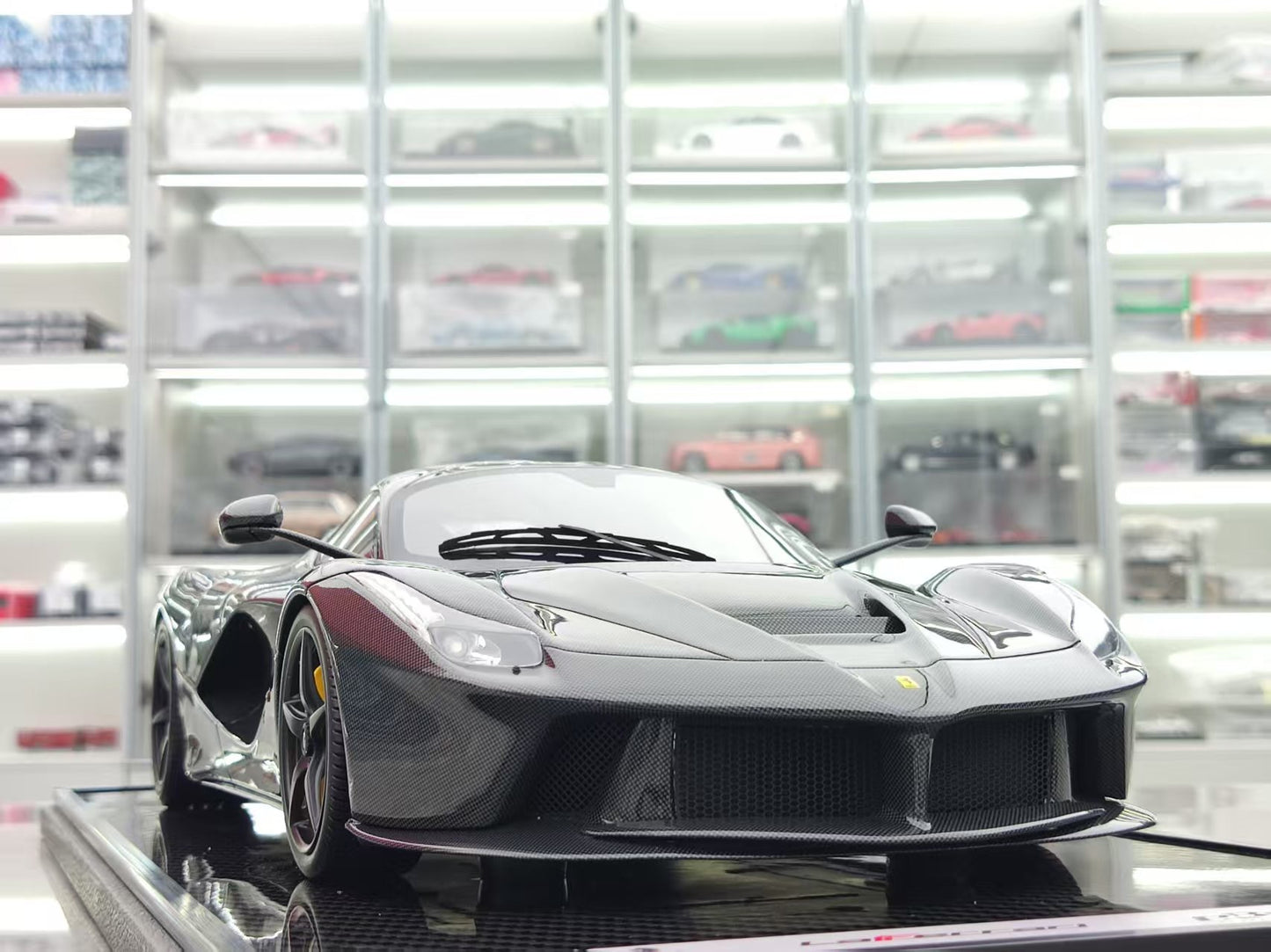 BBR 1/12 Ferrari LaFerrari Gloss Black Carbon Fiber BBR1222FC-25