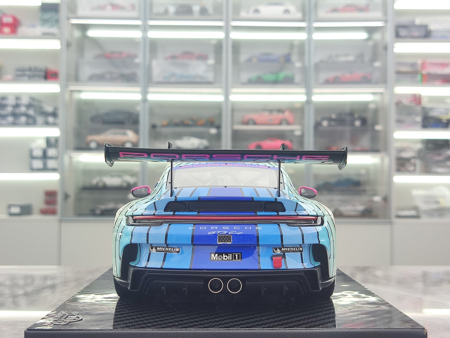VIP 1/18 Porsche 911 GT3 CUP White Blue Livery VIP177