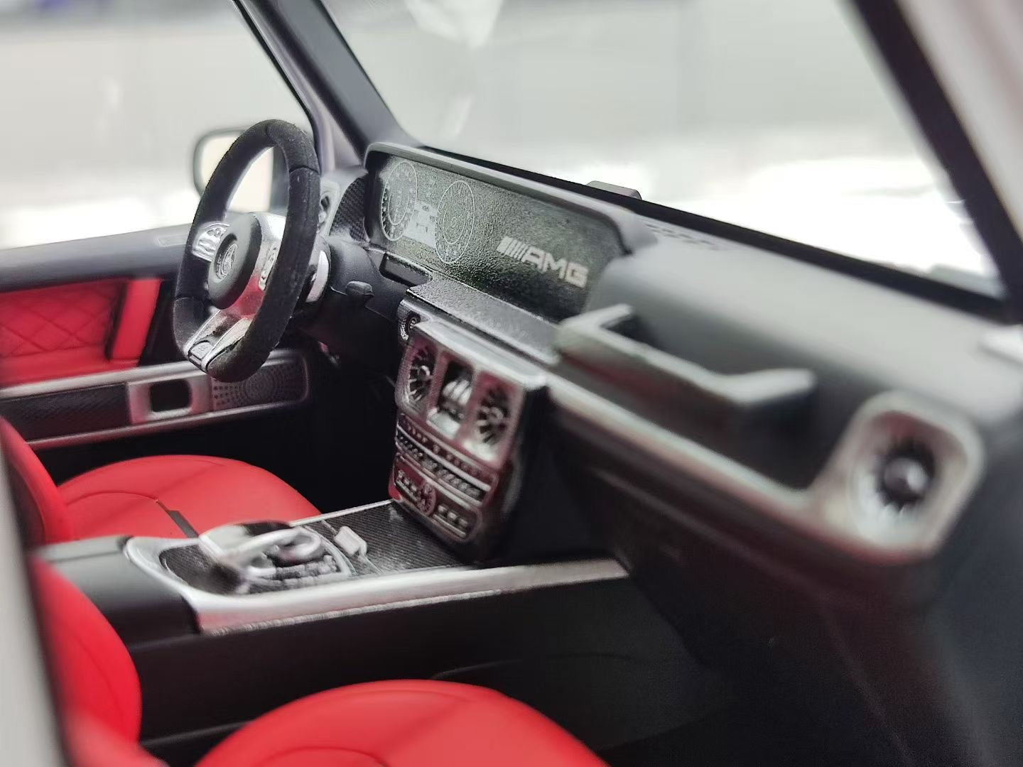 Almost Real 1/18 Mercedes-AMG G63 55th Anniversary Edition White Alloy Car Model 820807