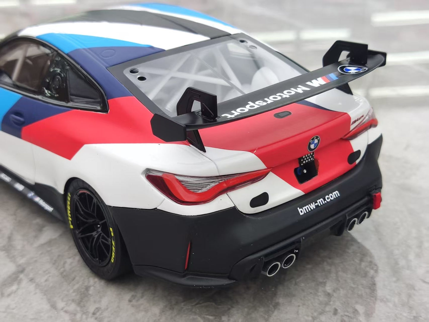 OTTO 1/18 BMW M4 GT4 PRESENTATION Resin Car Model OT1228