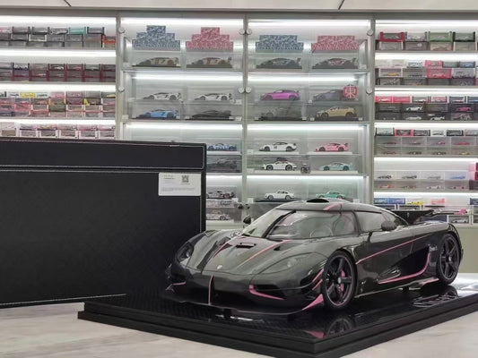 FA 1/8 Koenigsegg ONE:1 Carbon Powder High-end Car Model Ornament FA069