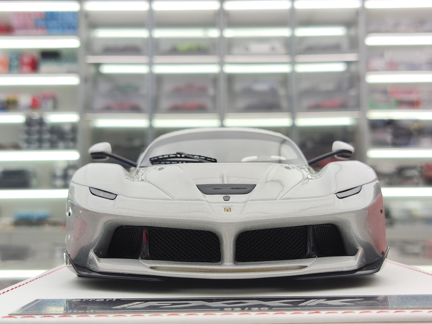 CE 1/18 Ferrari FXXK Iridescent Silver Model Car JS-CE010