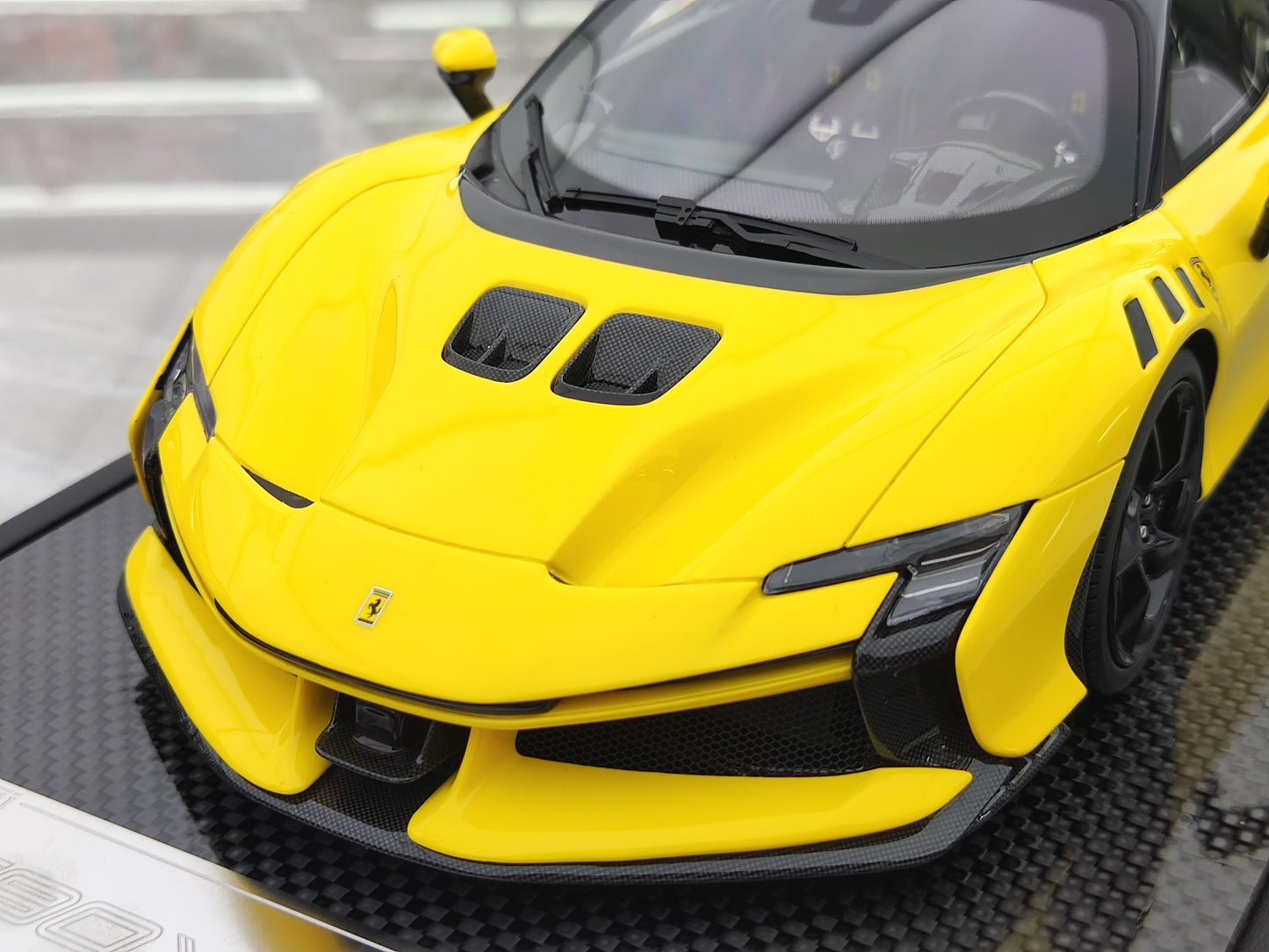 UB 1/18 Ferrari SF90XX Yellow Simulated Car Model JS-UB001