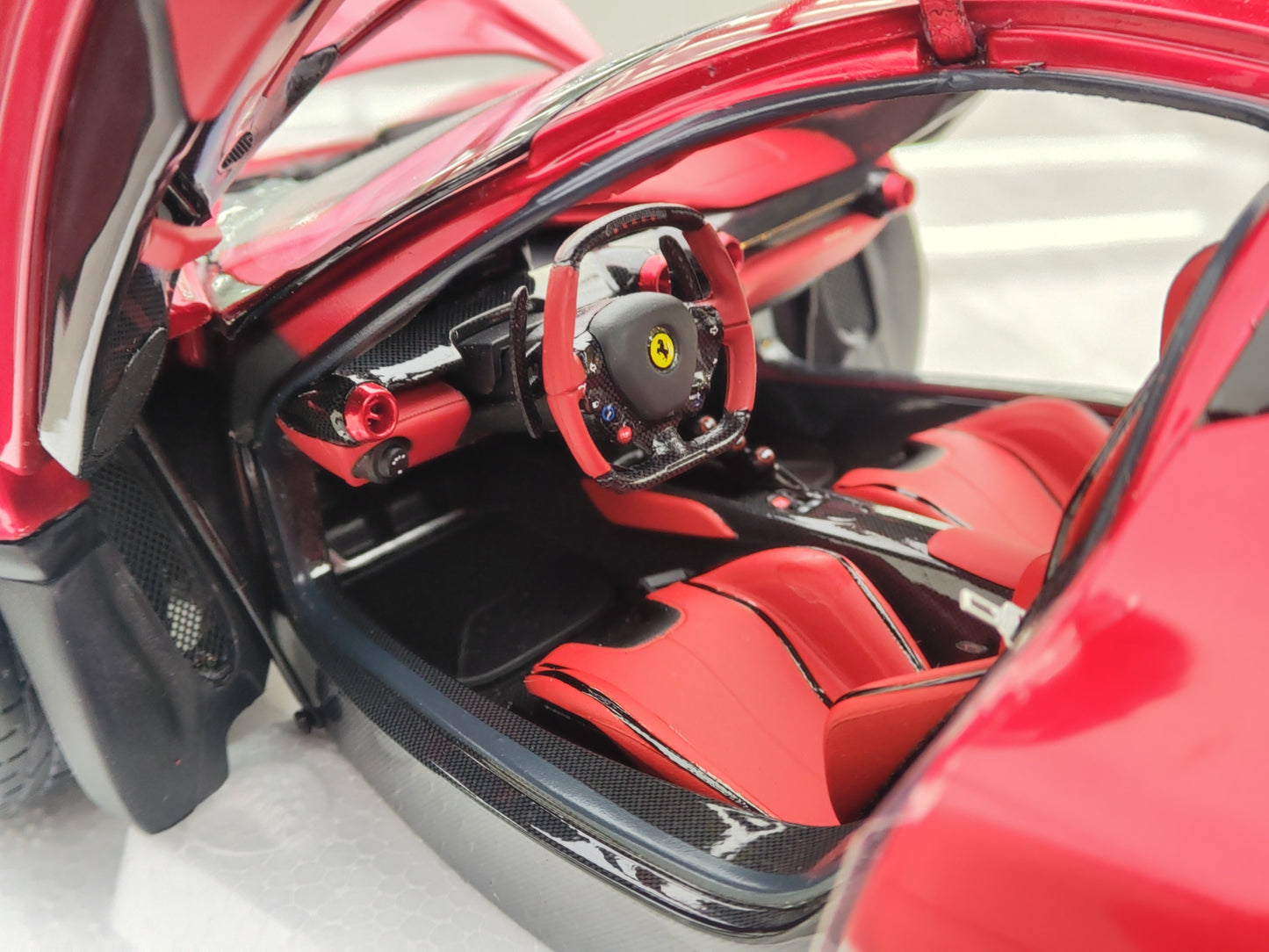 BBR 1/18 Ferrari LaFerrari Hamilton Foam Edition Alloy Car Model BBR1822H8
