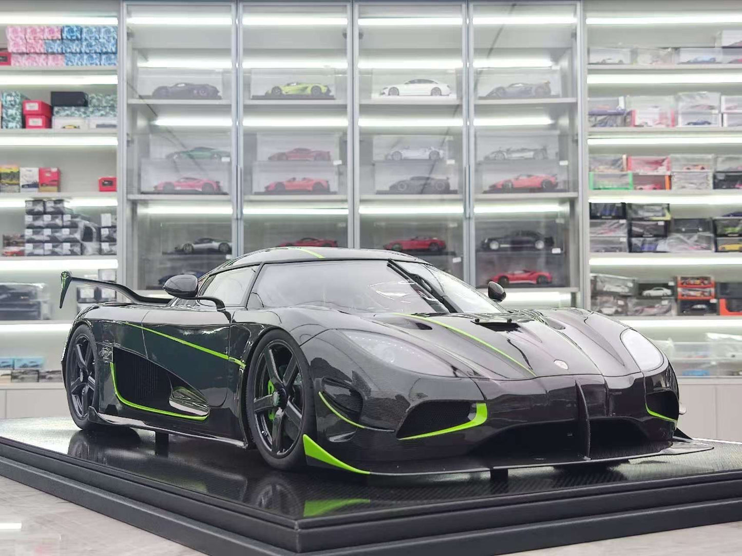 FRONTIART 1/8 Koenigsegg Agera R+ 7082 Full Carbon Resin Model FA163