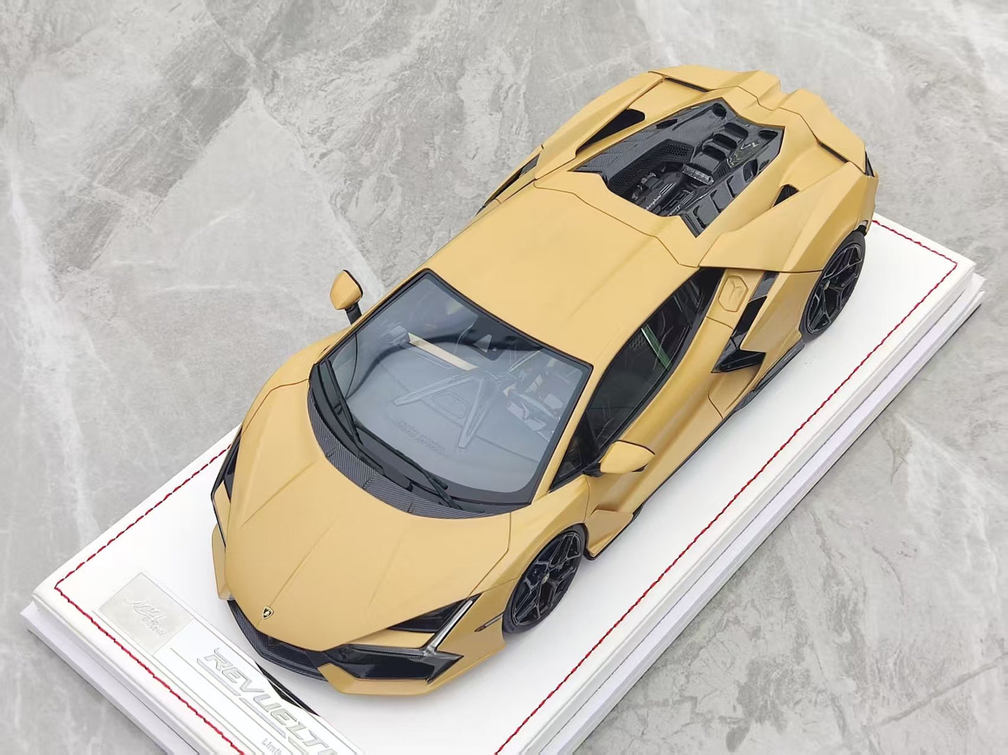 IVY 1/18 Lamborghini Revuelto Matt Gold IVY230