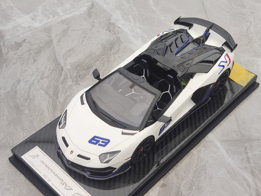 RUNNER 1/18 Lamborghini SVJ Limigita Eldono Modelaŭto Kolektebla