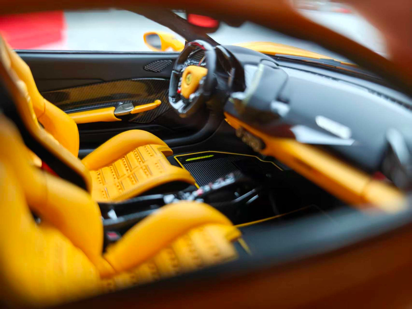 CE 1/18 Ferrari Novitec 488GTB N-Largo Standard Yellow CE004