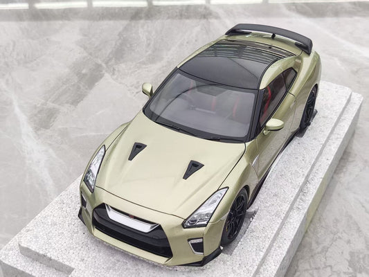 MOTORHELIX 1/18 Nissan GT-R (R35) Track Edition Engineered by NISMO T-Spec, Emerald Green, Model Car Decoration MH310