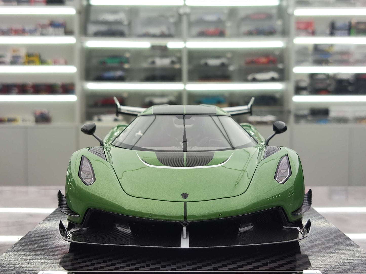 FRONTIART 1/18 Koenigsegg Jesko Green FA129