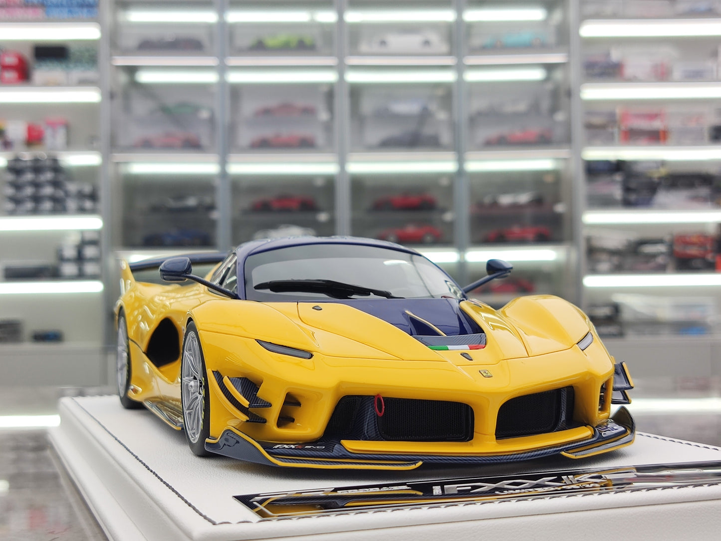 PR 1/18 Ferrari FXXK EVO Yellow Limited Edition Car Model PR-003