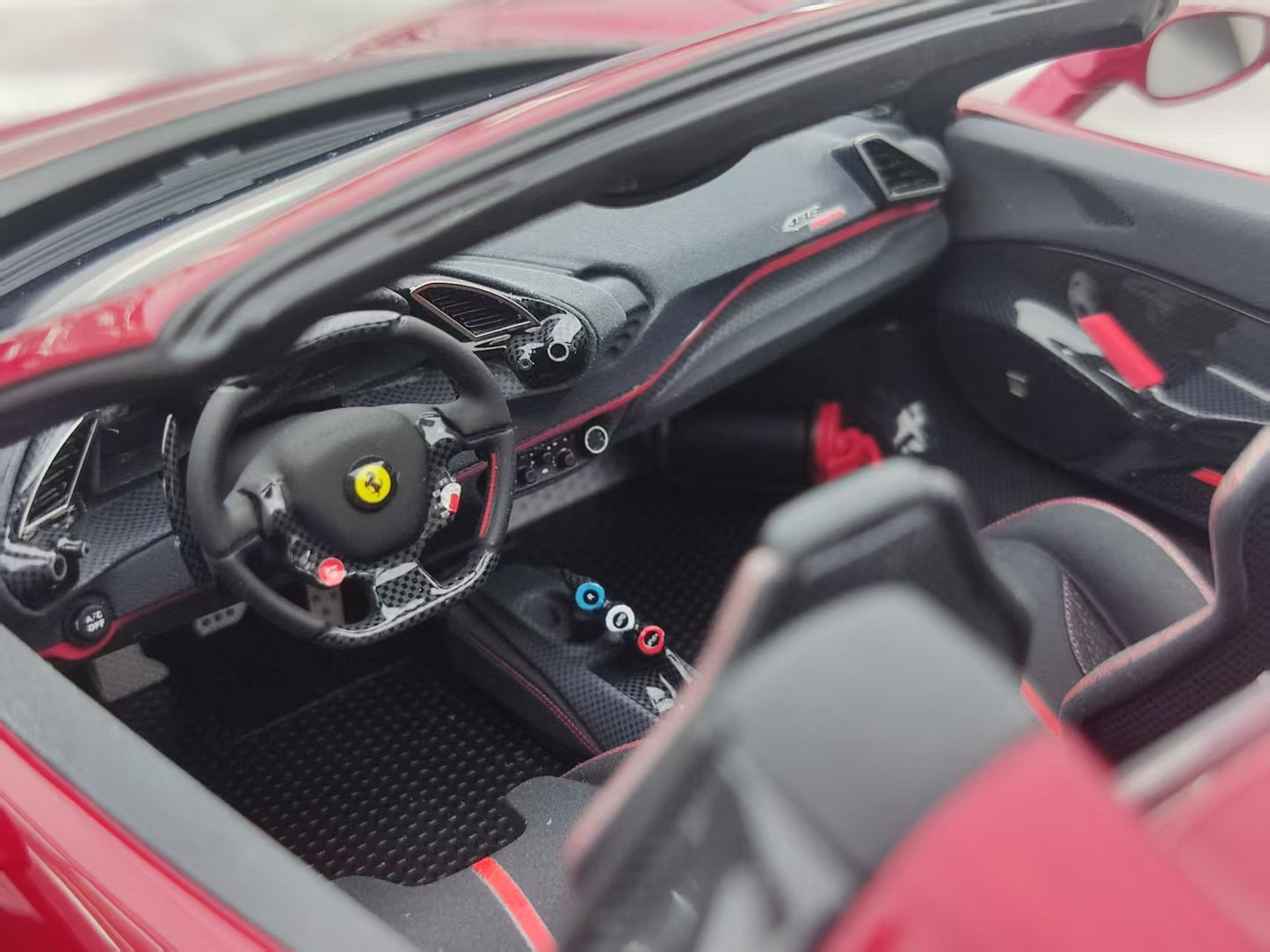 Dino Model 1/18 Ferrari 488 Pista Spider, carbon fiber chassis, customized, custom color, resin car model, FPC998B