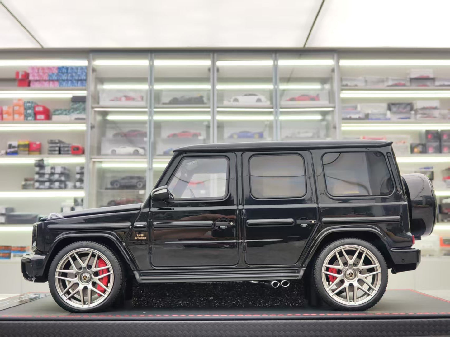 BBA MODEL 1/18 Mercedes-Benz G63 AMG Black Resin Model BBA019