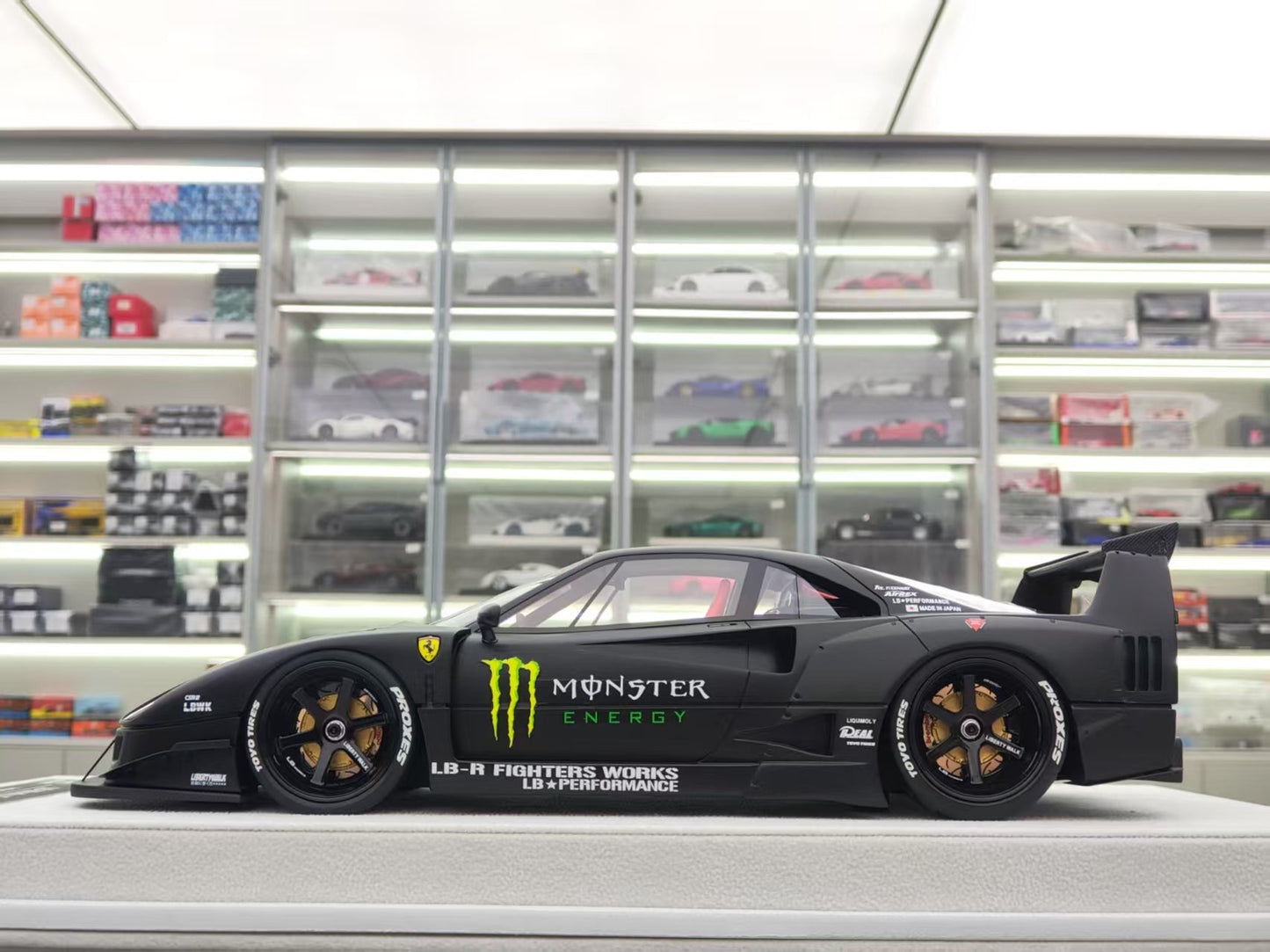 BBA MODEL 1/18 Ferrari F40 LBWK Widebody Modified Version Monster Paint Car Model BBA024