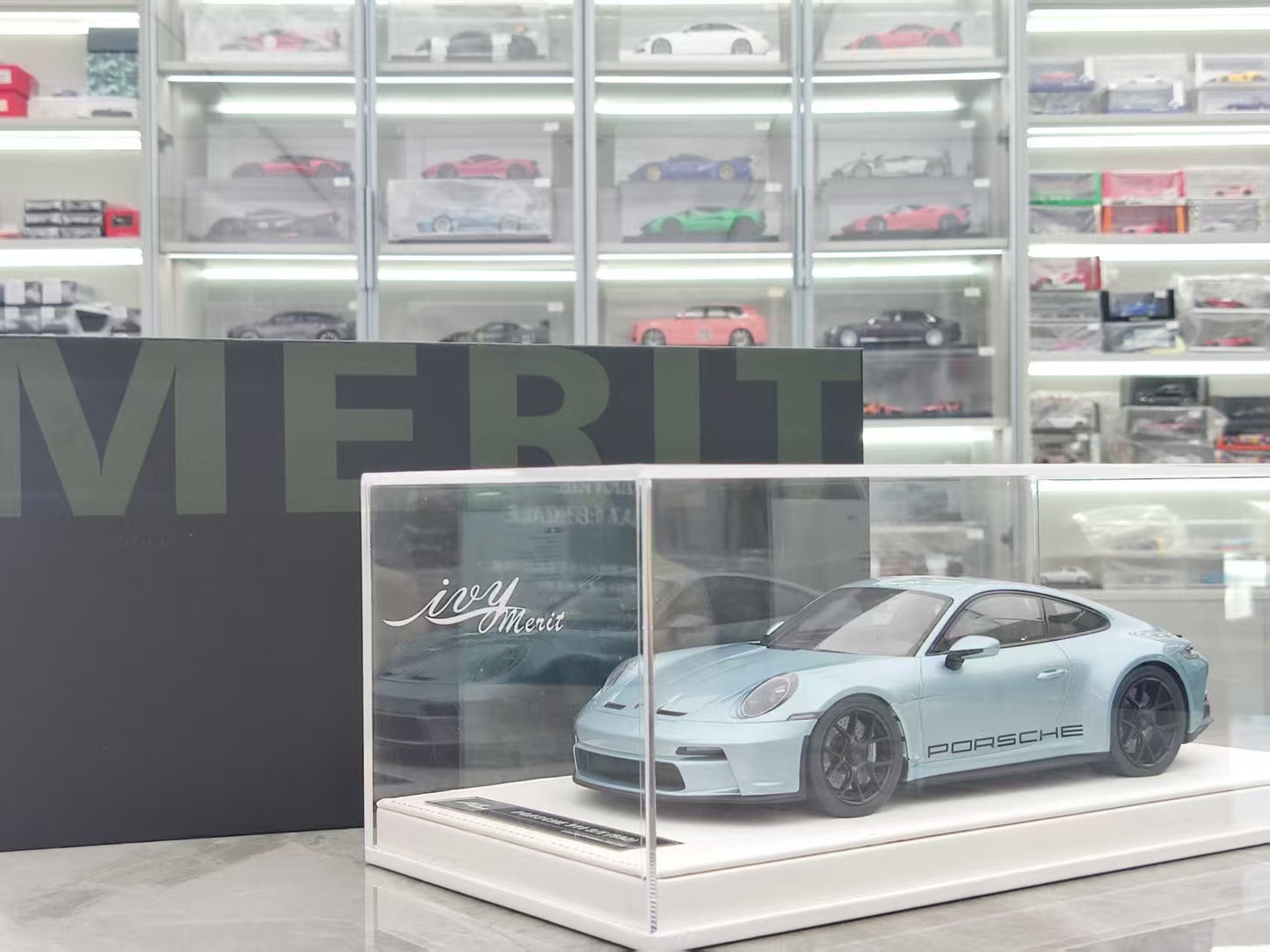 IVY 1/18 Porsche 911 S/T (992) Limited Edition Car Model Birthday Gift