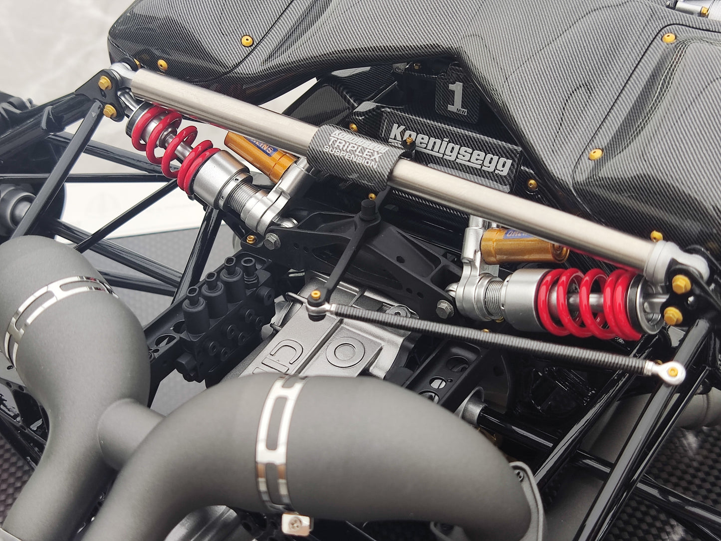 FRONTIART 1/6 Koenigsegg Agera RS Engine Grey FA159