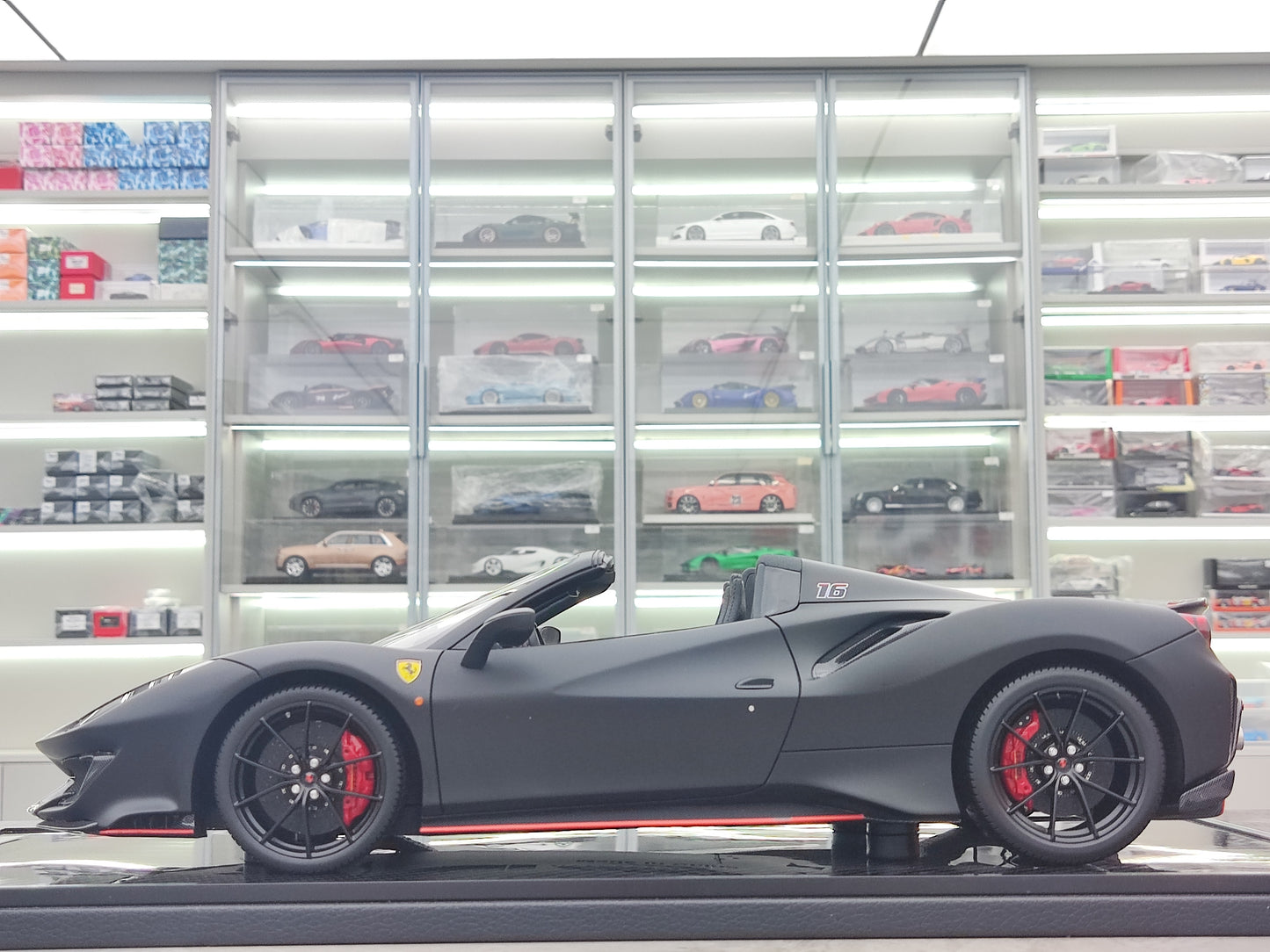 BBR 1/12 Ferrari 488 Pista Spider Leclerc Matte Black BBR1225CL