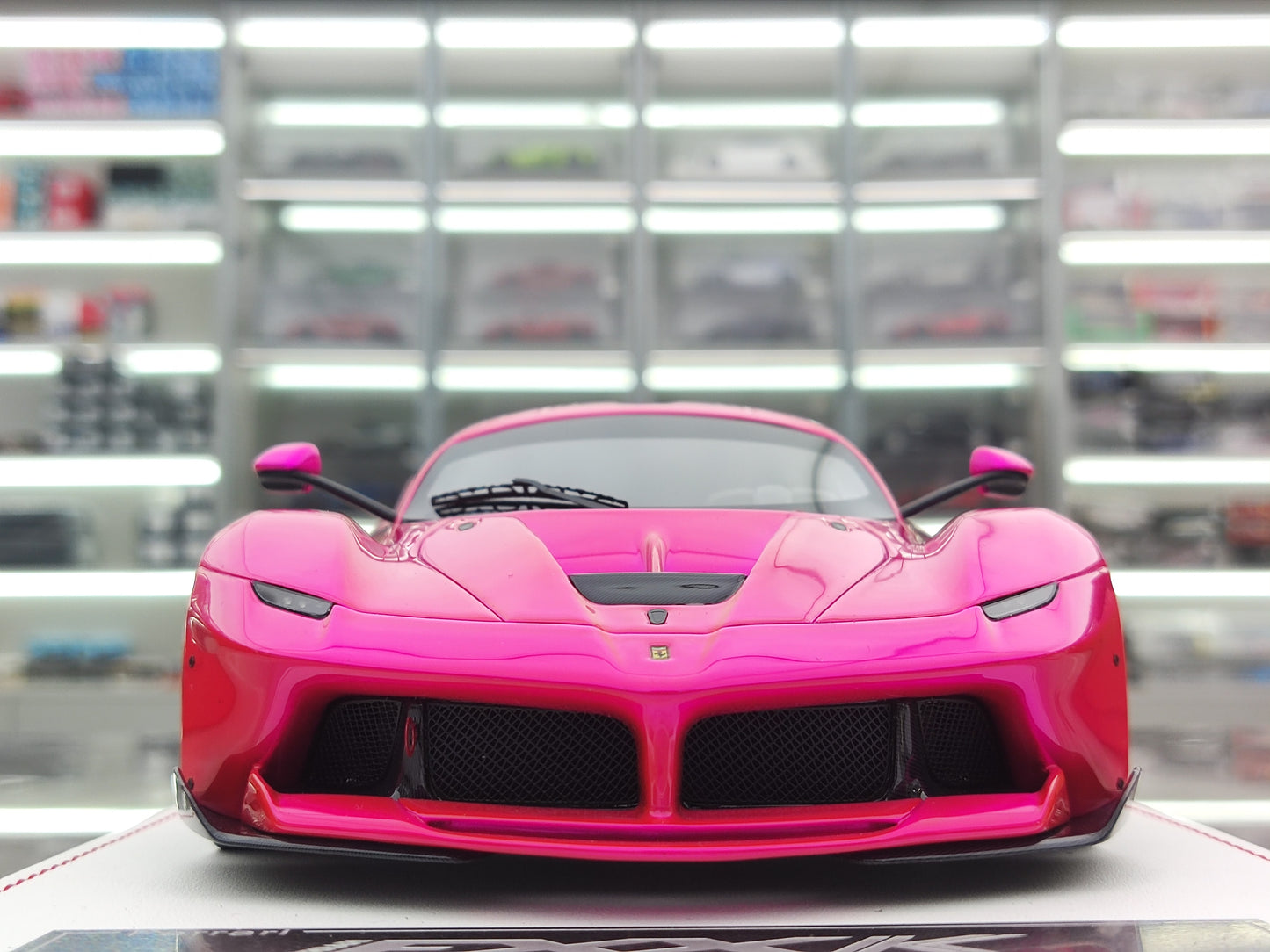 CE 1/18 Ferrari FXXK Electric Pink Simulation Car Model JS-CE011