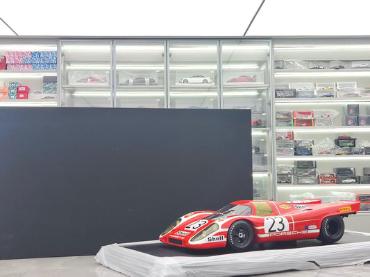 SPARK 1/8 Porsche 917 #23 winner Le Mans 1970 red 08LM70