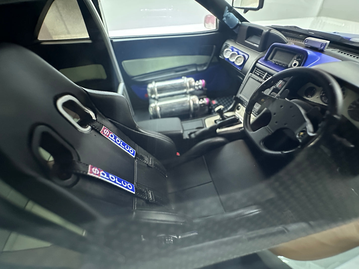 KYOSHO 1/12 Nissan Skyline R34GT-R2001 (Fast & Furious) Silver/Blue Striped KSR12007A