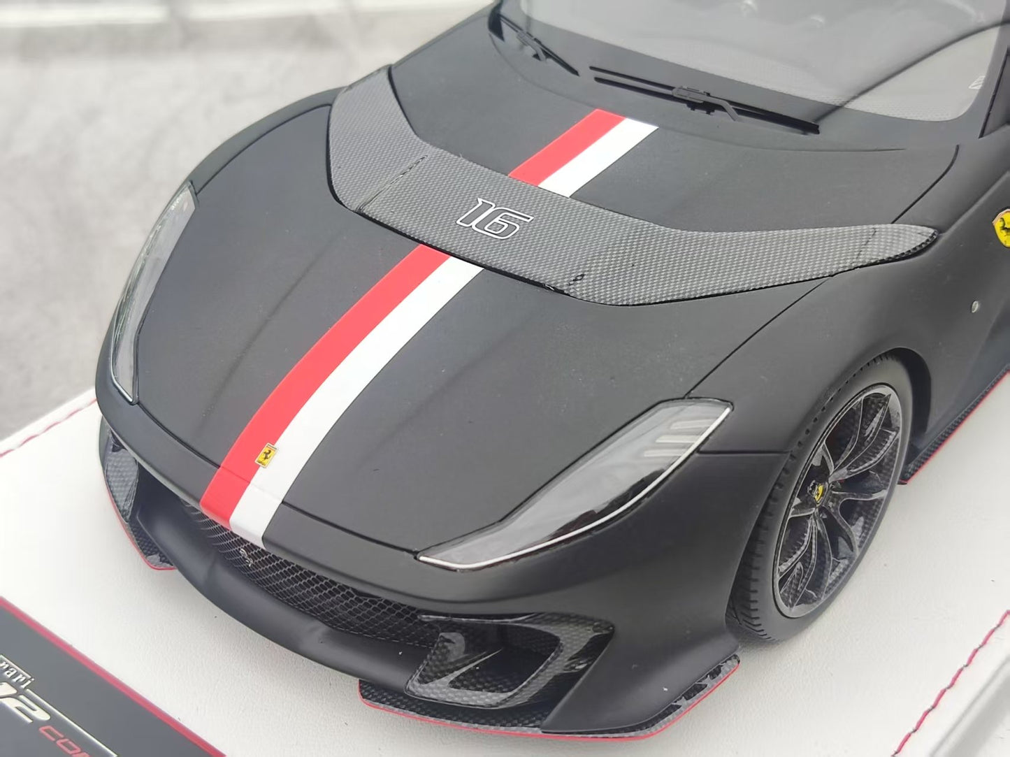 TE 1/18 Ferrari 812 Competizione Matte Black JS-TE005