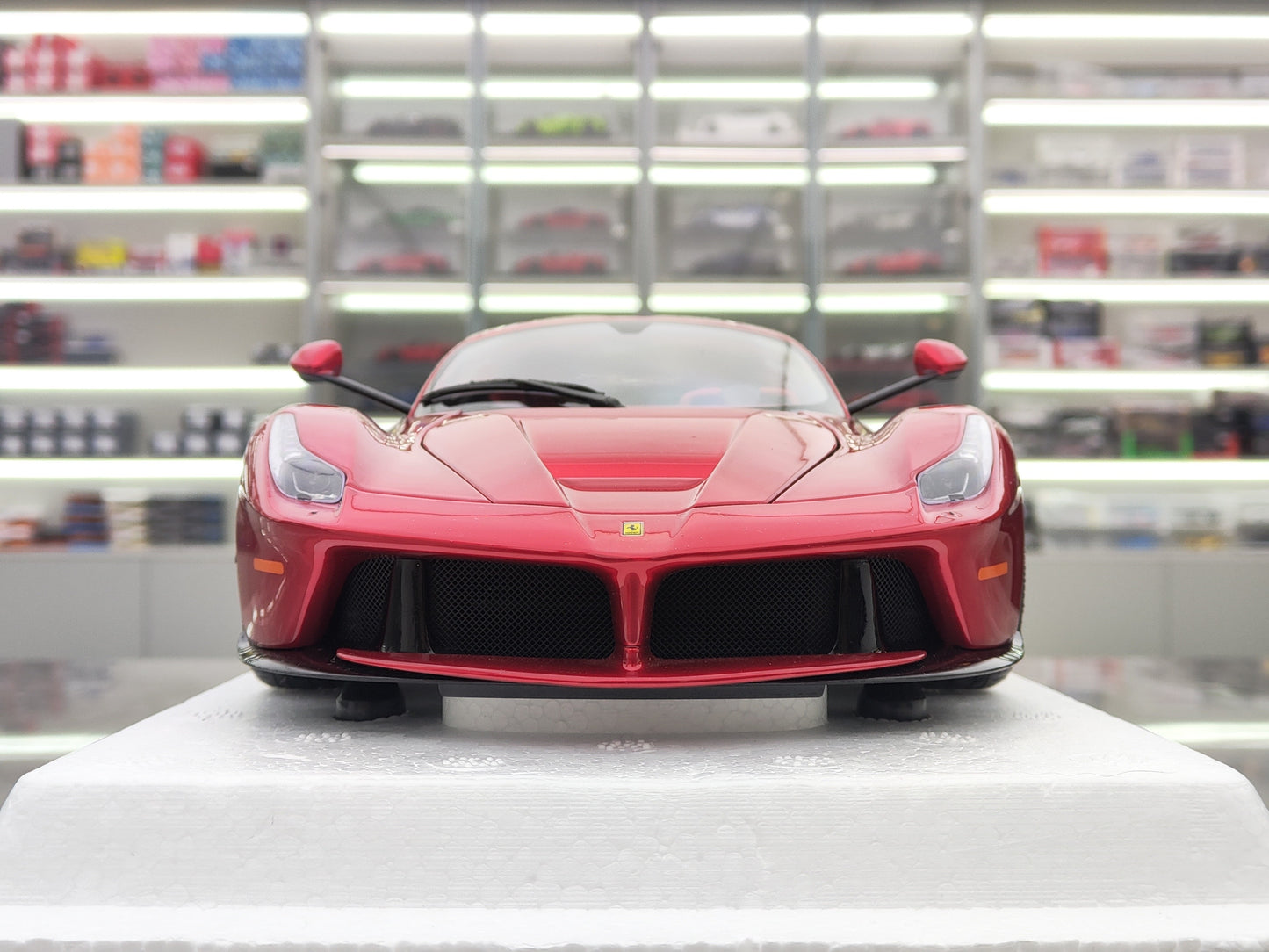 BBR 1/18 Ferrari LaFerrari Hamilton Foam Edition Alloy Car Model BBR1822H8