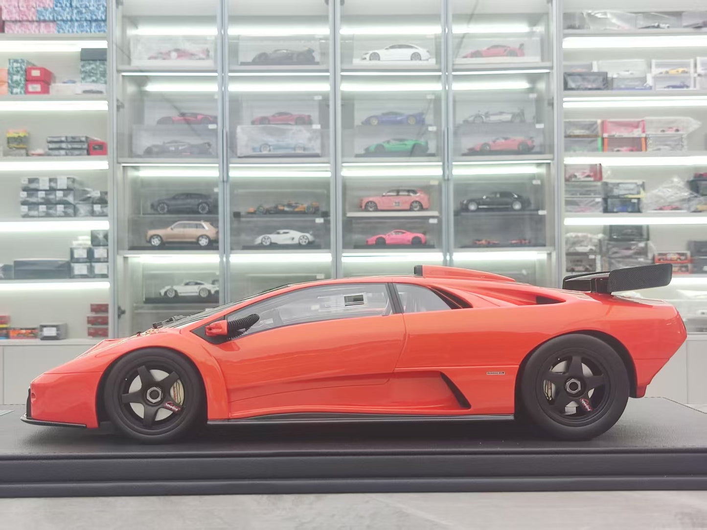 GL 1/12 Lamborghini Diablo GTR Orange Model Car JS-GL001
