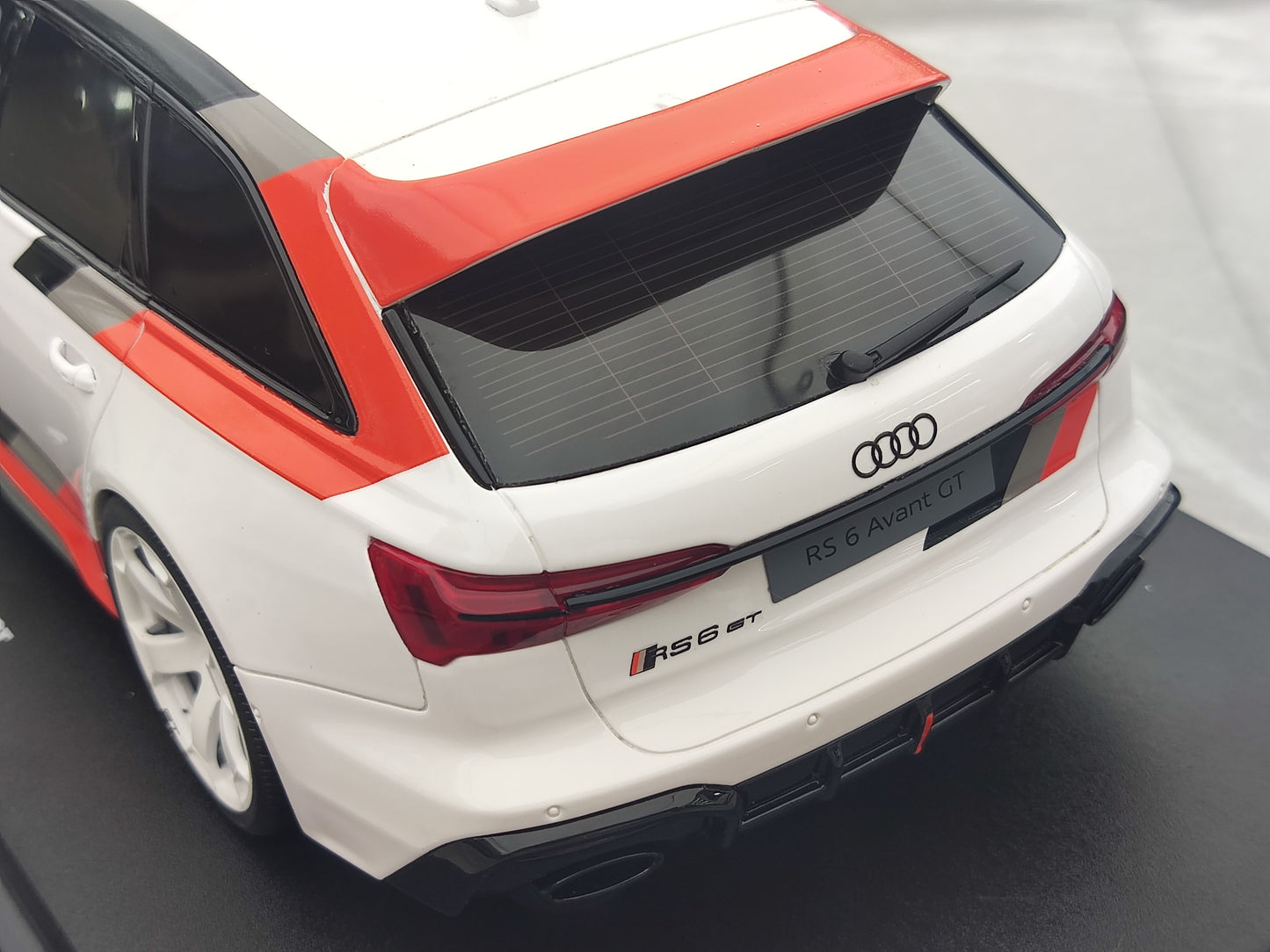 GT Spirit 1/18 Audi RS6 GT ARKONA White Simulation Model Car GT512
