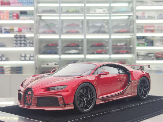 HH Modelo 1/18 Bugatti Chiron Pur Sport Perloruĝa Karbonfibro HH458