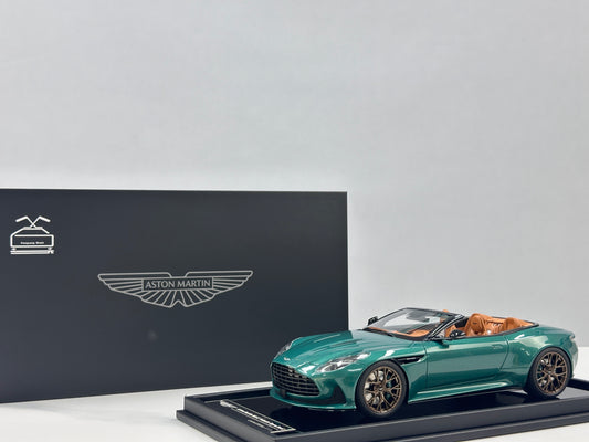 Xiaoguang Model & MotorHelix 1/18 Aston Martin DB12 Volante Convertible – Verde (MH385)