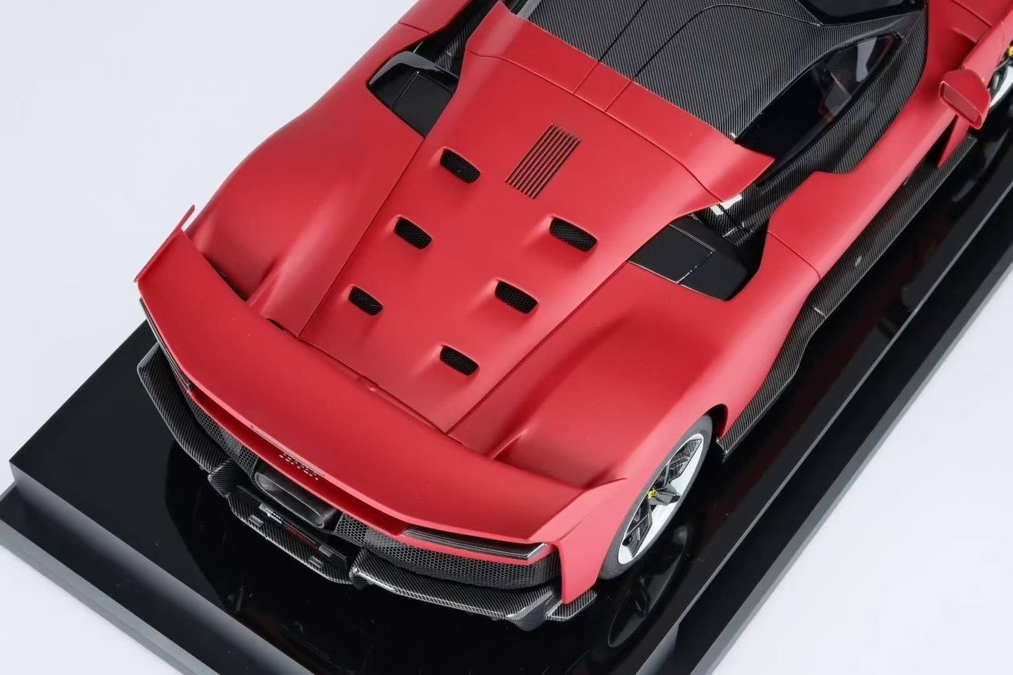 Amalgam 1/18 Ferrari F80 China Customized Model Car